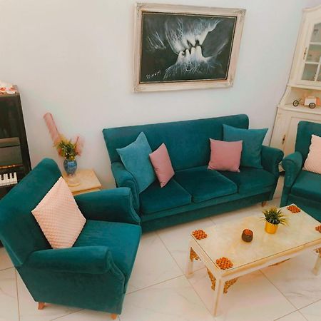 Vintage Art Home On The Sea テッサロニキ エクステリア 写真